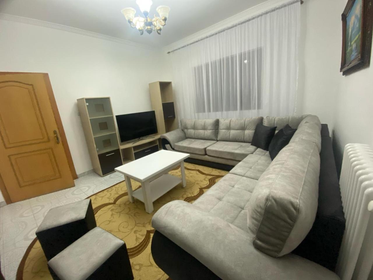 Villa Tota Shkodër